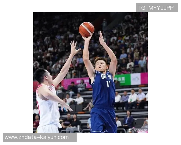 周鹏：从篮球场上的拼搏者到社会公益的引领者，展现多元人生的精彩篇章