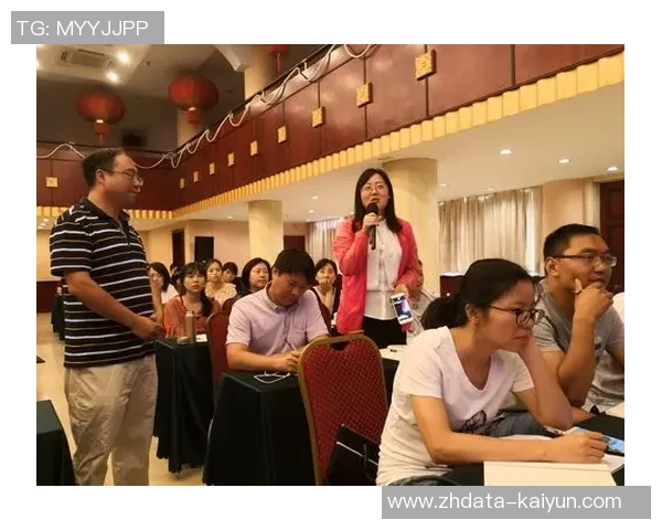 朱荣振的艺术之路：从平凡到卓越的追求与探索